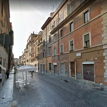 Romexperience Borgo Pio Apartment Bagian luar foto